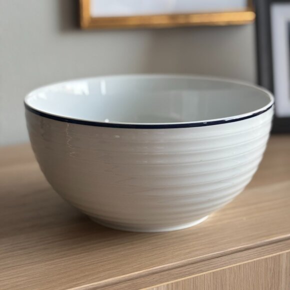 Crate & Barrel Roulette Spal Portugal White Blue Band Large Serving Bowl 8.75" - Picture 2 of 7